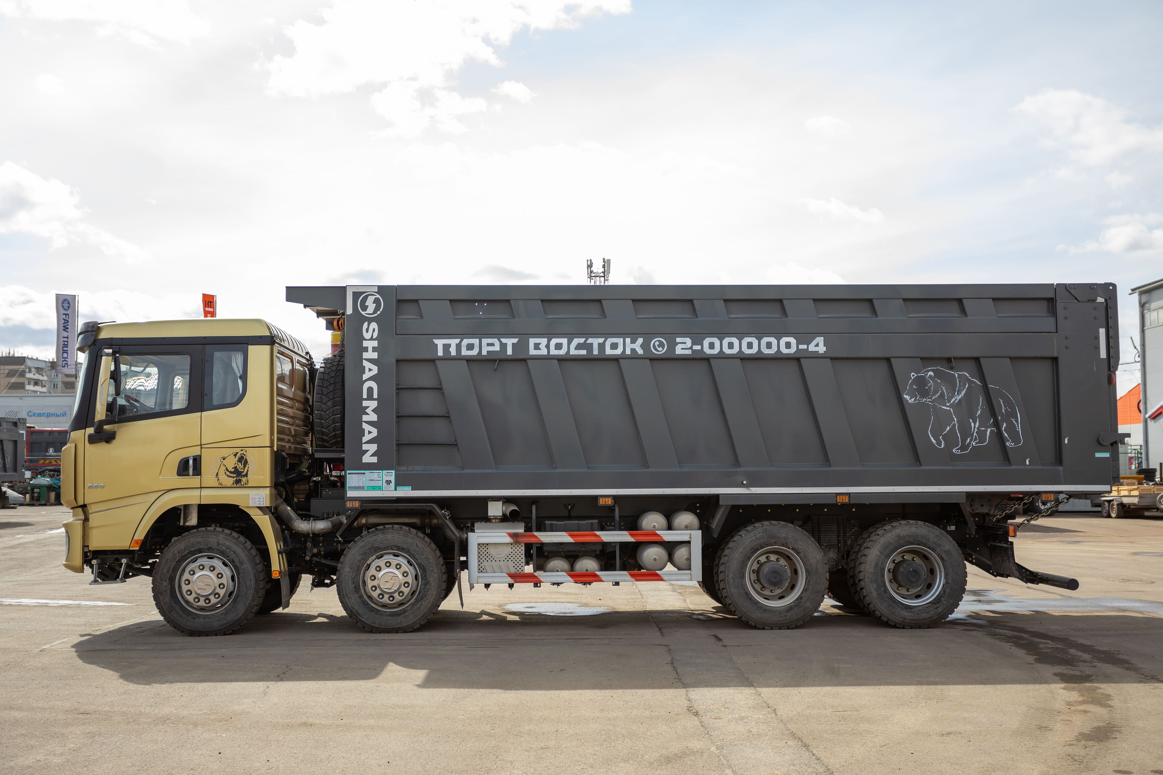 Самосвал Shacman X3000 SX331863366 (U-кузов) 8х4 в Красноярске