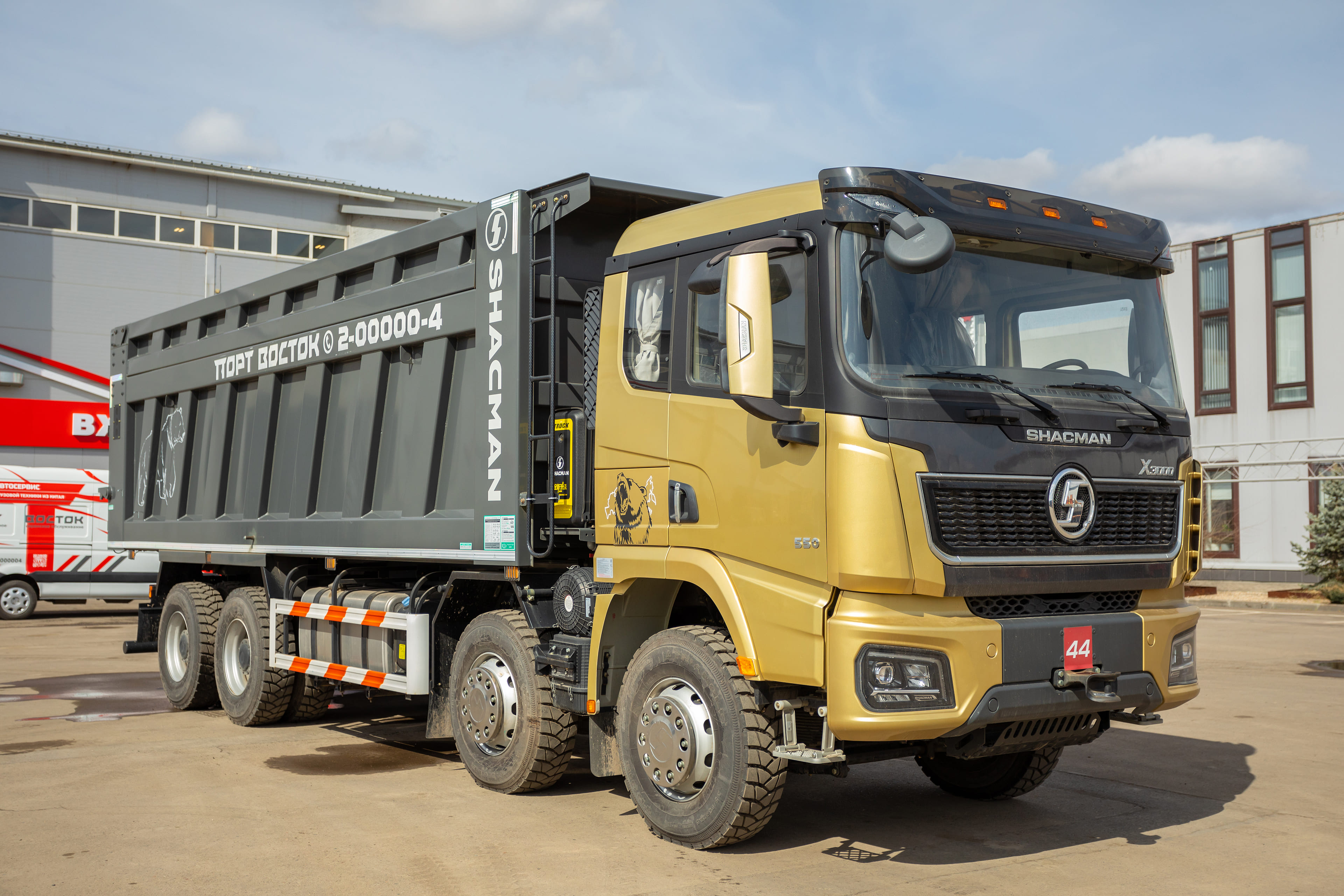 Самосвал Shacman X3000 SX331863366 (U-кузов) 8х4 в Красноярске