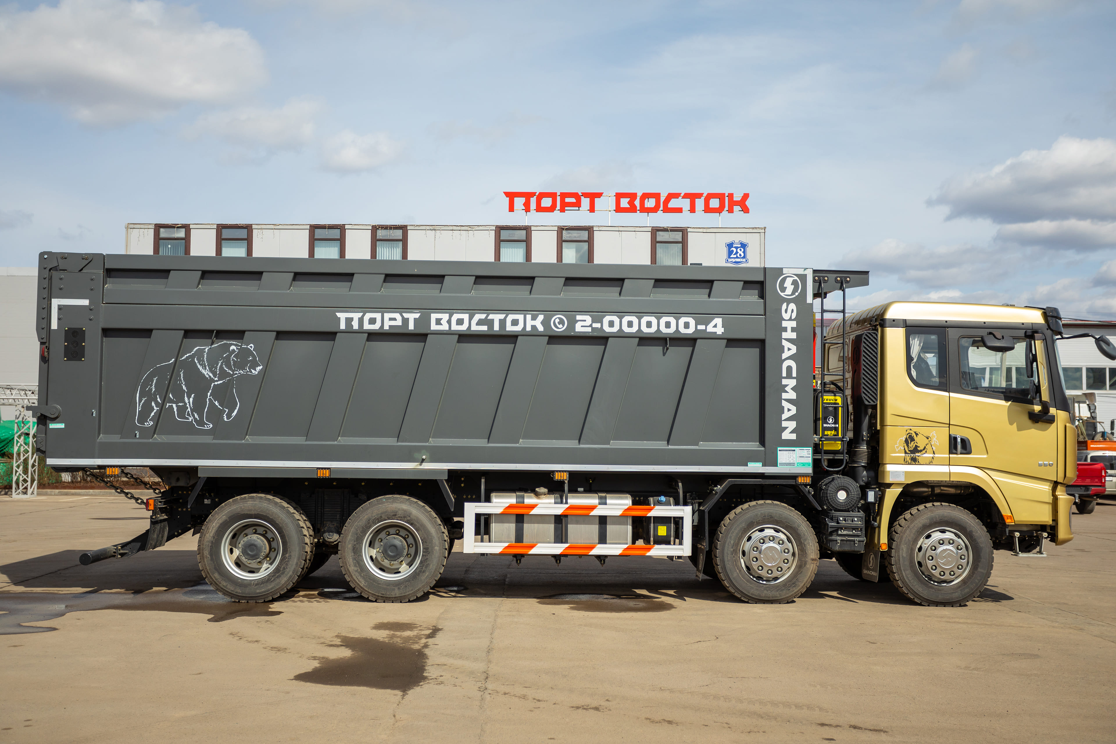 Самосвал Shacman X3000 SX331863366 (U-кузов) 8х4 в Красноярске