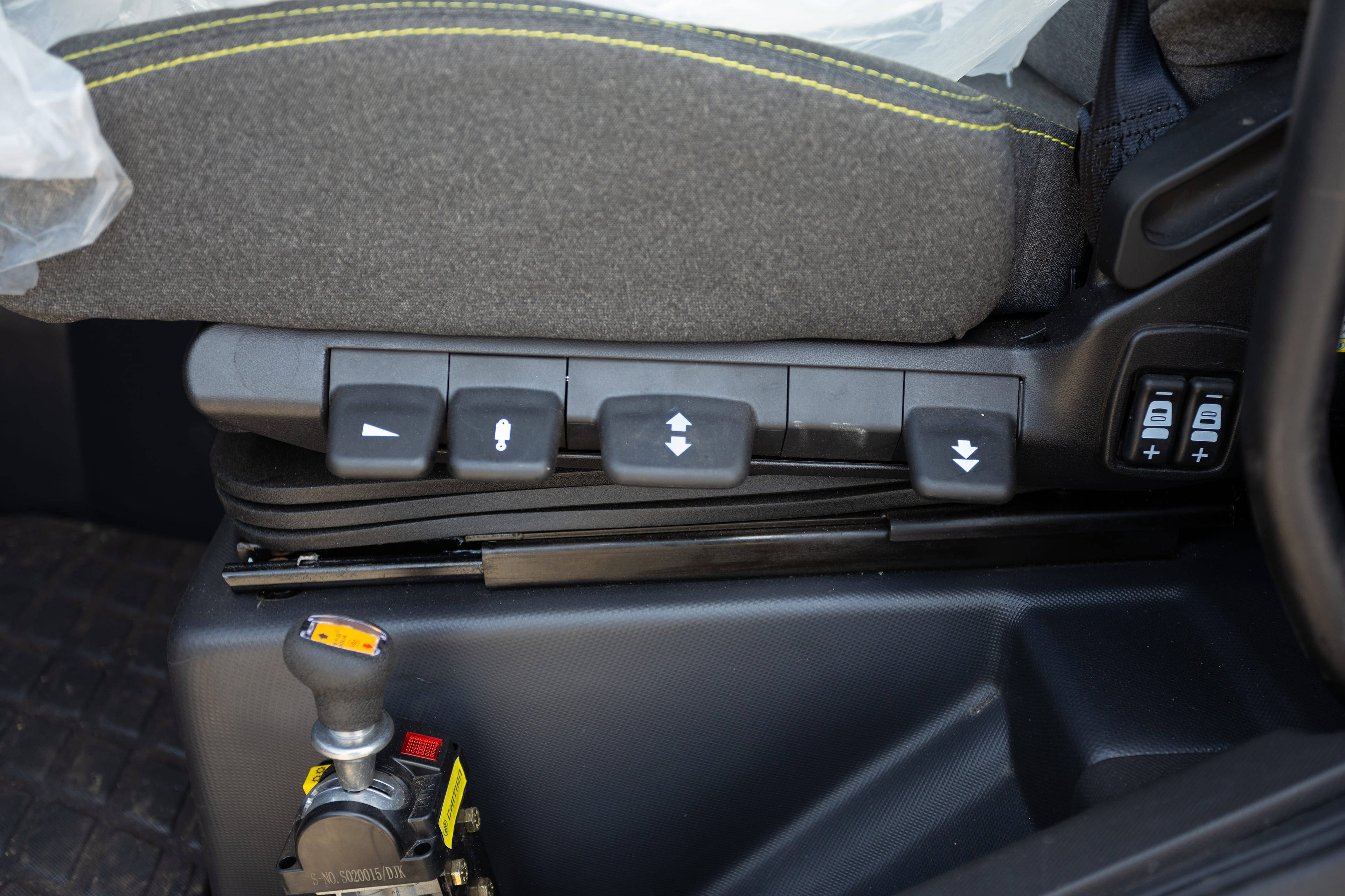 Самосвал Shacman X3000 SX331863366 (U-кузов) 8х4 в Красноярске